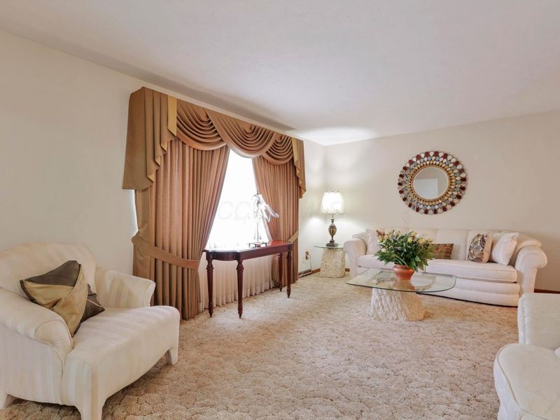 2639 Halleck Drive, Columbus, OH 43209 Photo 10