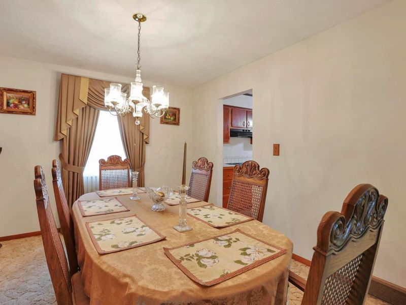 2639 Halleck Drive, Columbus, OH 43209 Photo 12