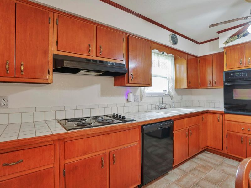 2639 Halleck Drive, Columbus, OH 43209 Photo 18