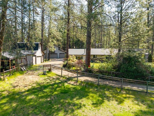 770 Pass Creek Road, Grants Pass, OR 97526