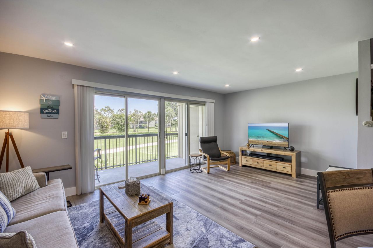 9239 SE Riverfront Terrace, Unit D, Jupiter, FL 33469 Photo