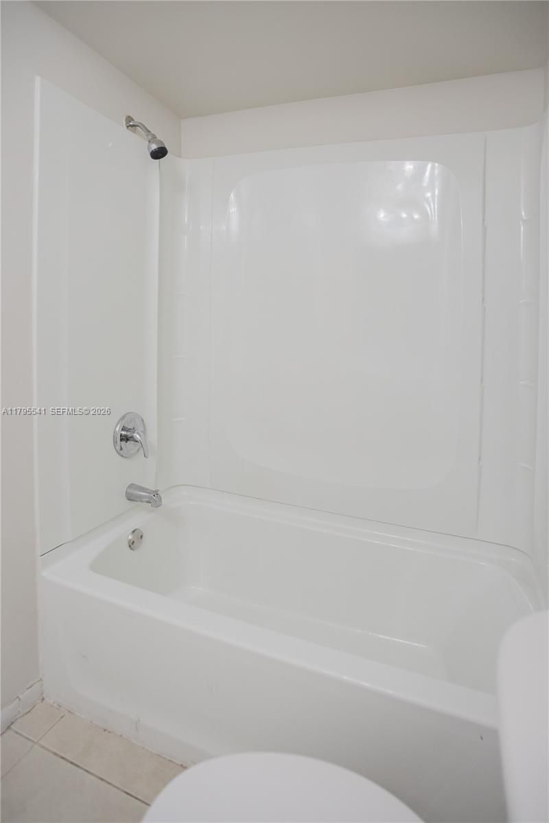 323 NE Midfield Ln, Port Saint Lucie, FL 34983 Photo