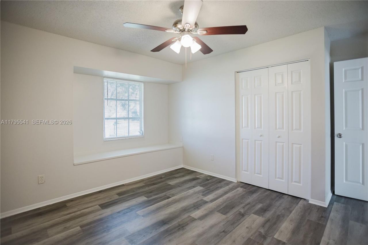 323 NE Midfield Ln, Port Saint Lucie, FL 34983 Photo