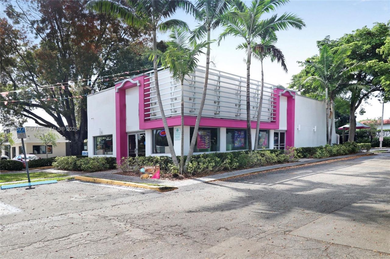 750 W Sample Rd, Pompano Beach, FL 33064 Photo