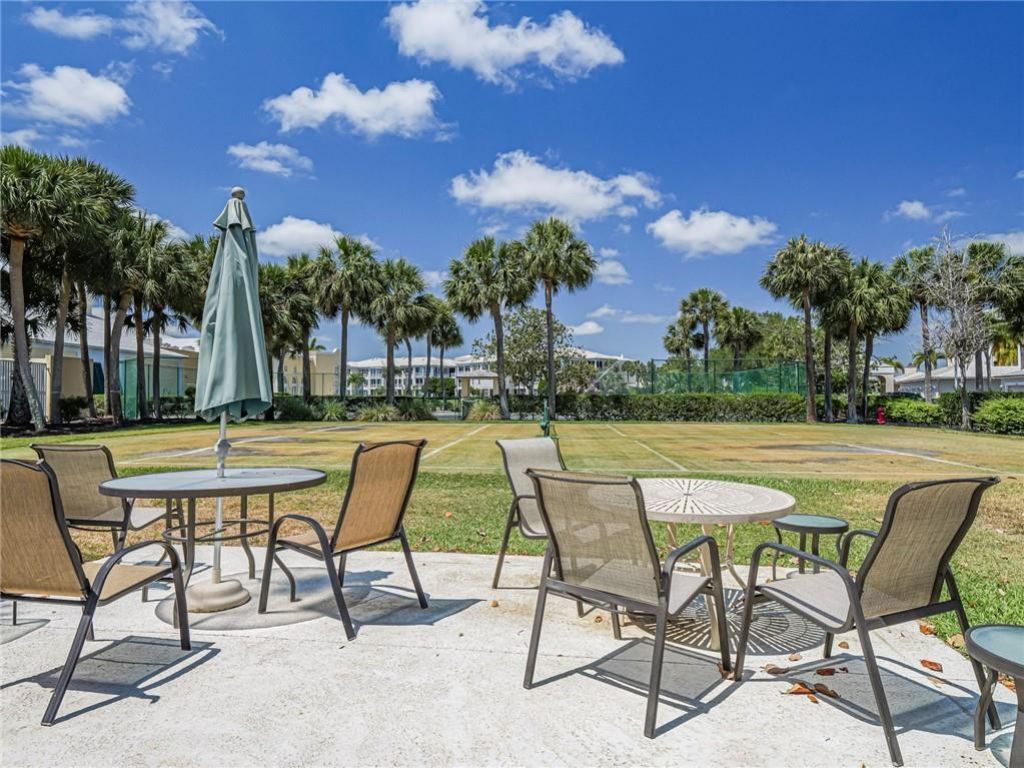 4775 S Harbor Drive, Unit 207, Vero Beach, FL 32967 Photo