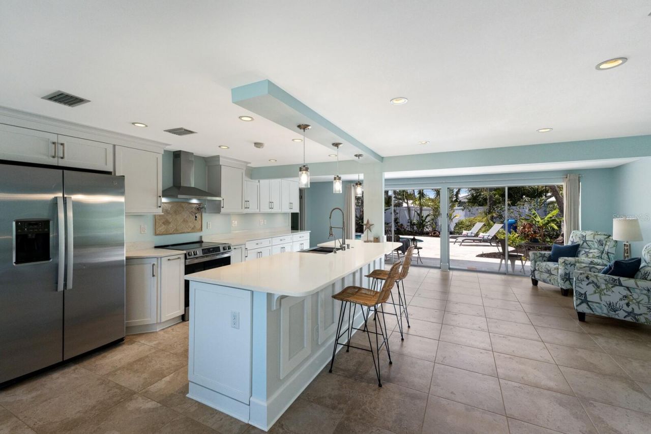 506 69th Street, Holmes Beach, FL 34217 Photo