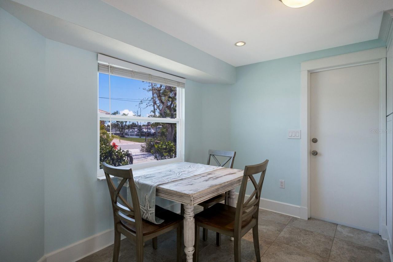 506 69th Street, Holmes Beach, FL 34217 Photo