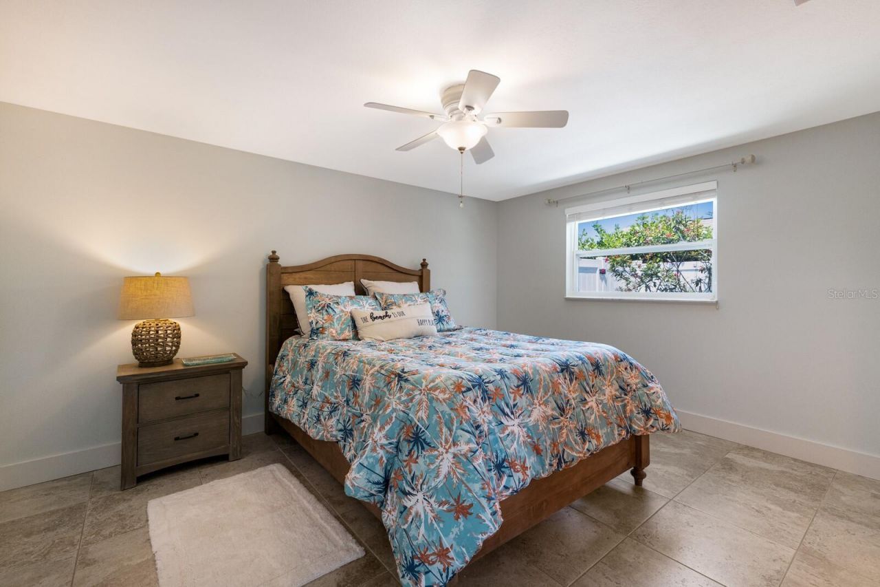 506 69th Street, Holmes Beach, FL 34217 Photo