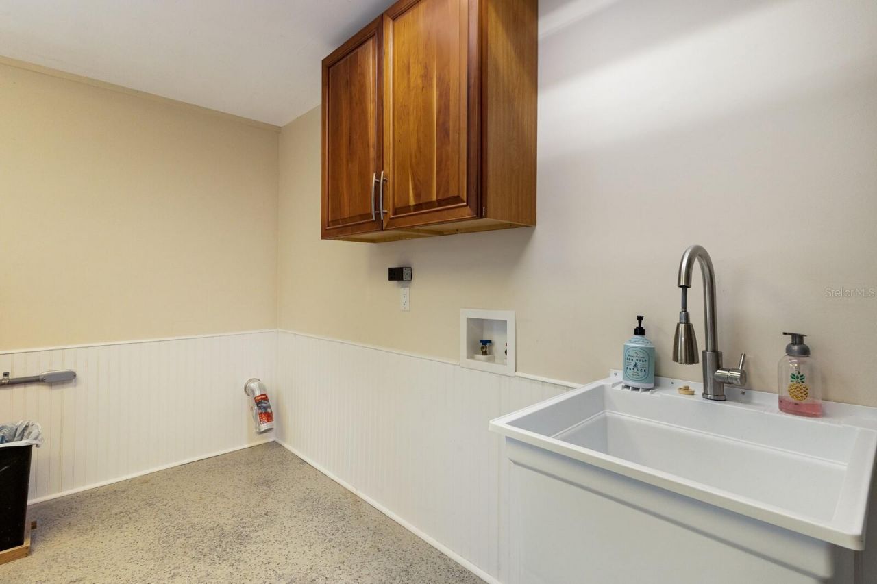 506 69th Street, Holmes Beach, FL 34217 Photo