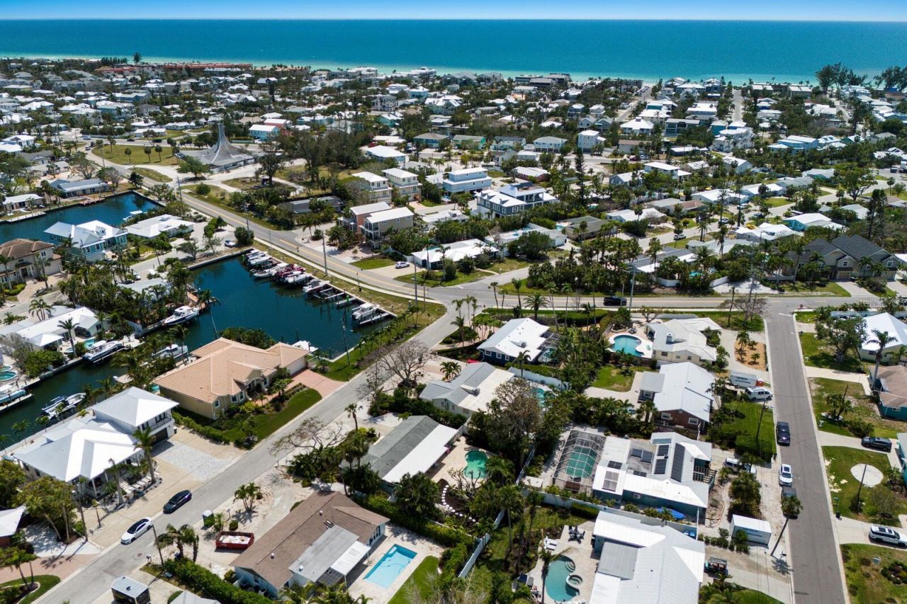 506 69th Street, Holmes Beach, FL 34217 Photo