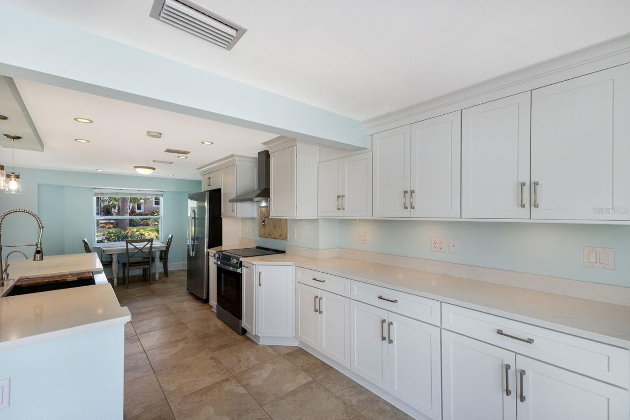 506 69th Street, Holmes Beach, FL 34217 Photo