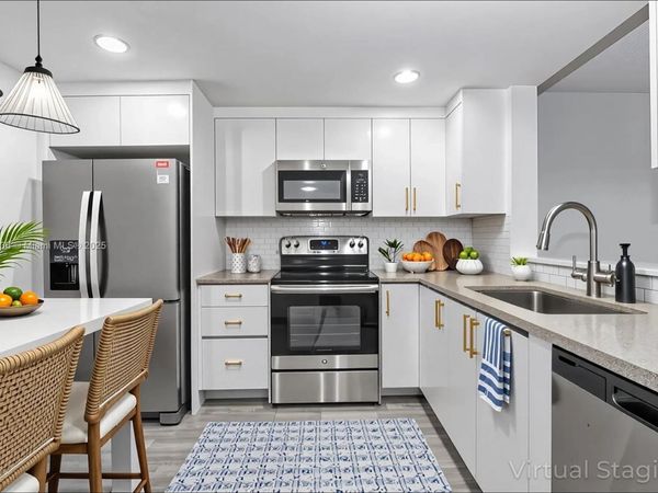 2860 Somerset Dr, Unit 101K, Lauderdale Lakes, FL 33311