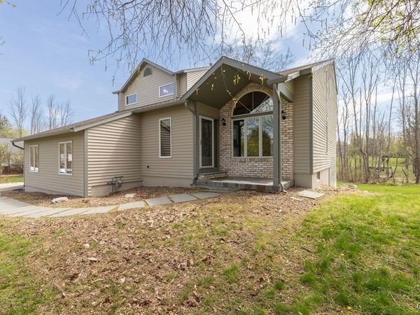 3293 Greenleafe Drive, Phoenix, NY 13135