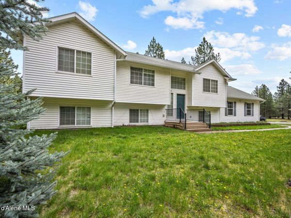 30296 N Wheatridge Rd, Athol, ID 83801
