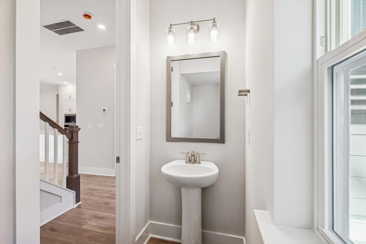 1159 Reserve Lane Photo 17