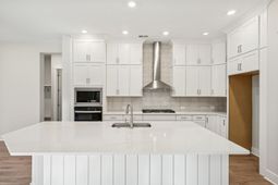 1159 Reserve Lane photo 4