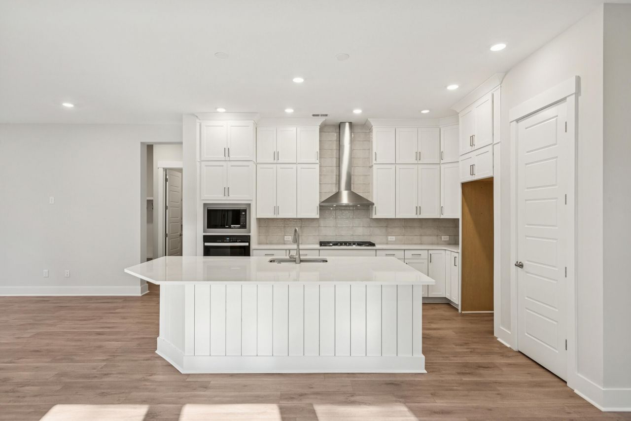 1159 Reserve Lane Photo 6