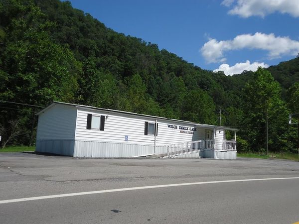 922 VIRGINIA AVENUE, WELCH, WV 24801