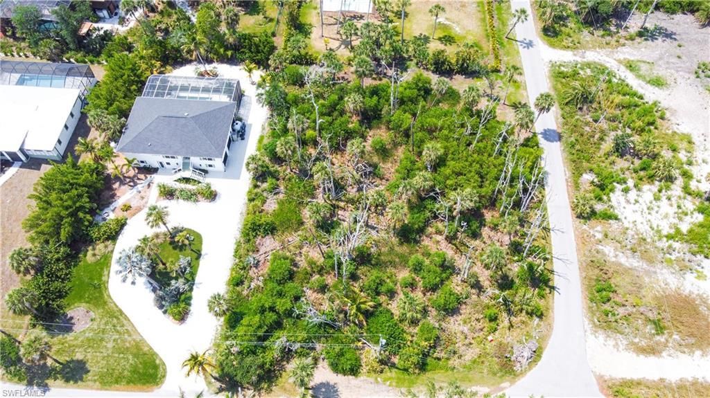 13451 Almond Dr, Fort Myers, FL 33908 Photo