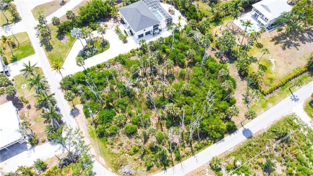 13451 Almond Dr, Fort Myers, FL 33908 Photo