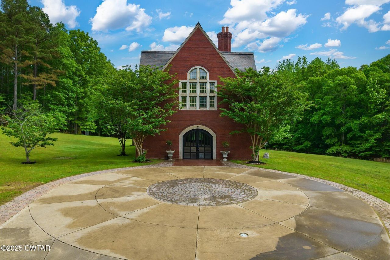 1620 Dry Creek Road, Pinson, TN 38366 Main Photo