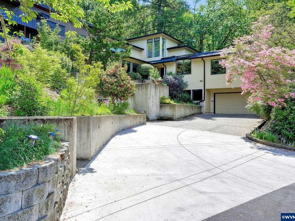 1866 Merritt St S, Salem, OR 97302