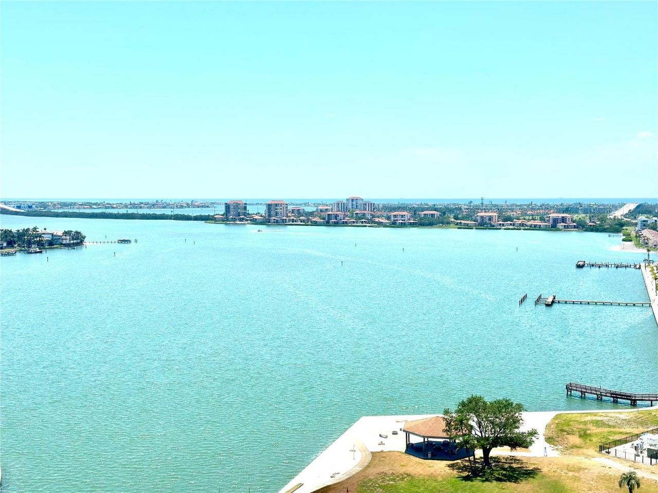 4900 Brittany Drive S, Unit 1810, Saint Petersburg, FL 33715 Photo