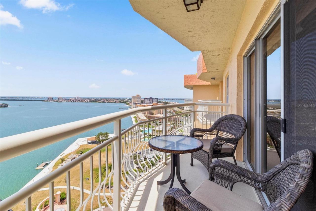 4900 Brittany Drive S, Unit 1810, Saint Petersburg, FL 33715 Photo