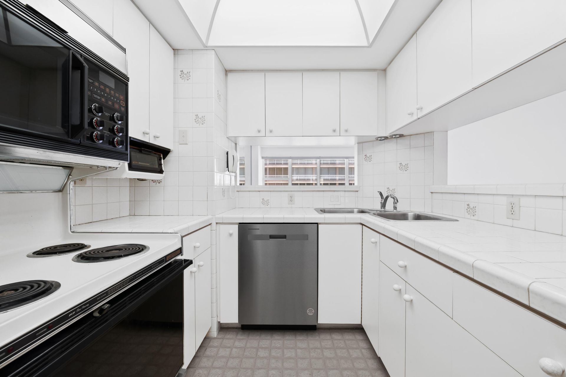 4010 Galt Ocean Drive, Unit 702, Fort Lauderdale, FL 33308 Photo