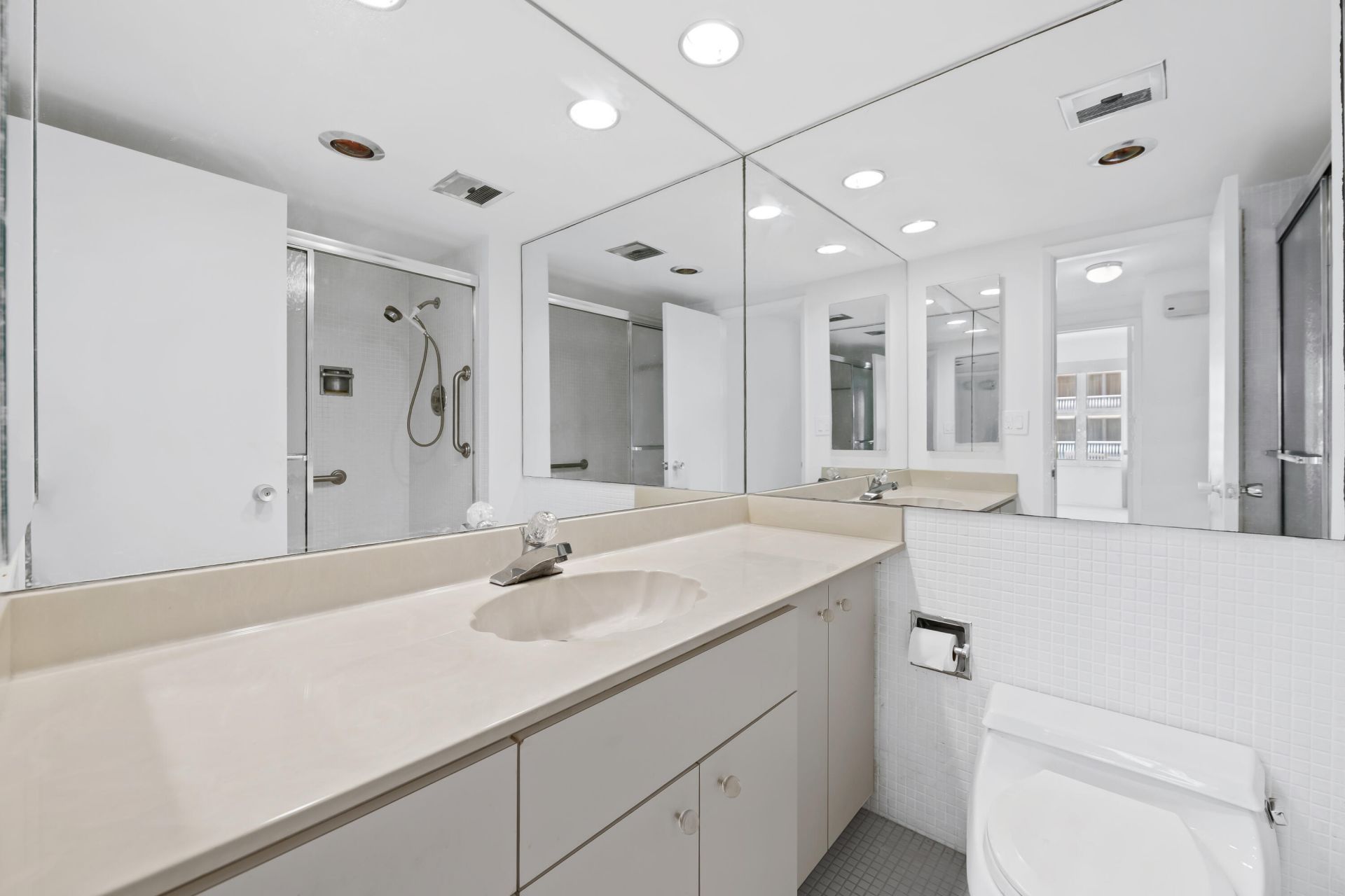 4010 Galt Ocean Drive, Unit 702, Fort Lauderdale, FL 33308 Photo