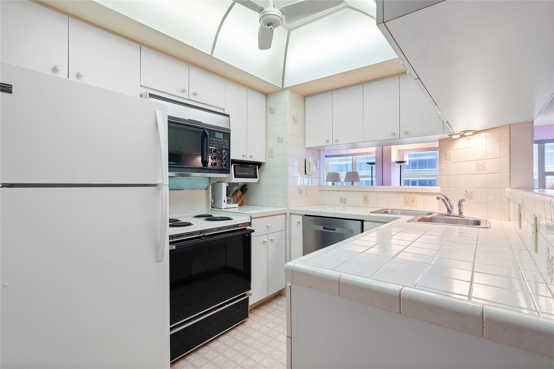 4010 Galt Ocean Drive, Unit 702, Fort Lauderdale, FL 33308 Photo