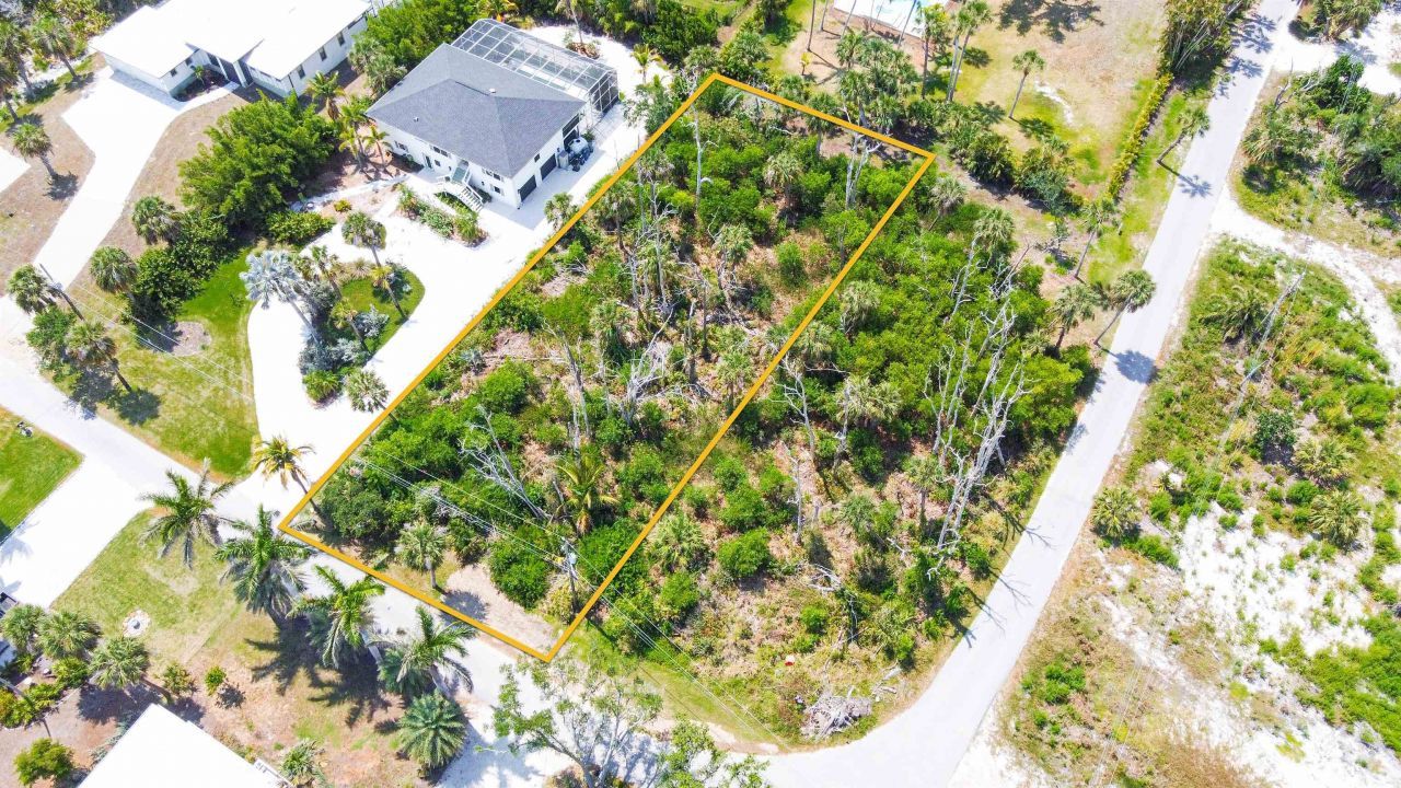 13451 Almond Dr, Fort Myers, FL 33908 Photo