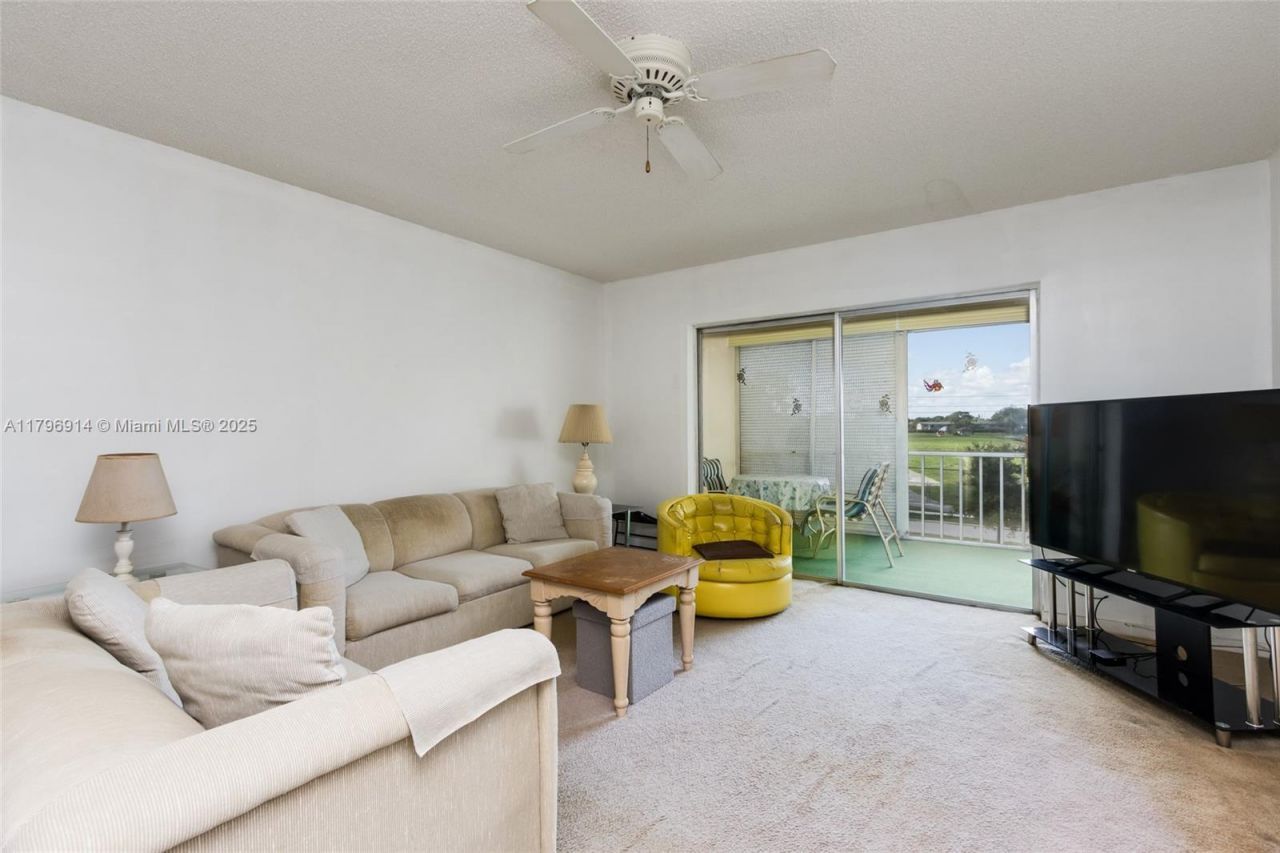 1005 Country Club Dr, Unit 307, Margate, FL 33063 Photo