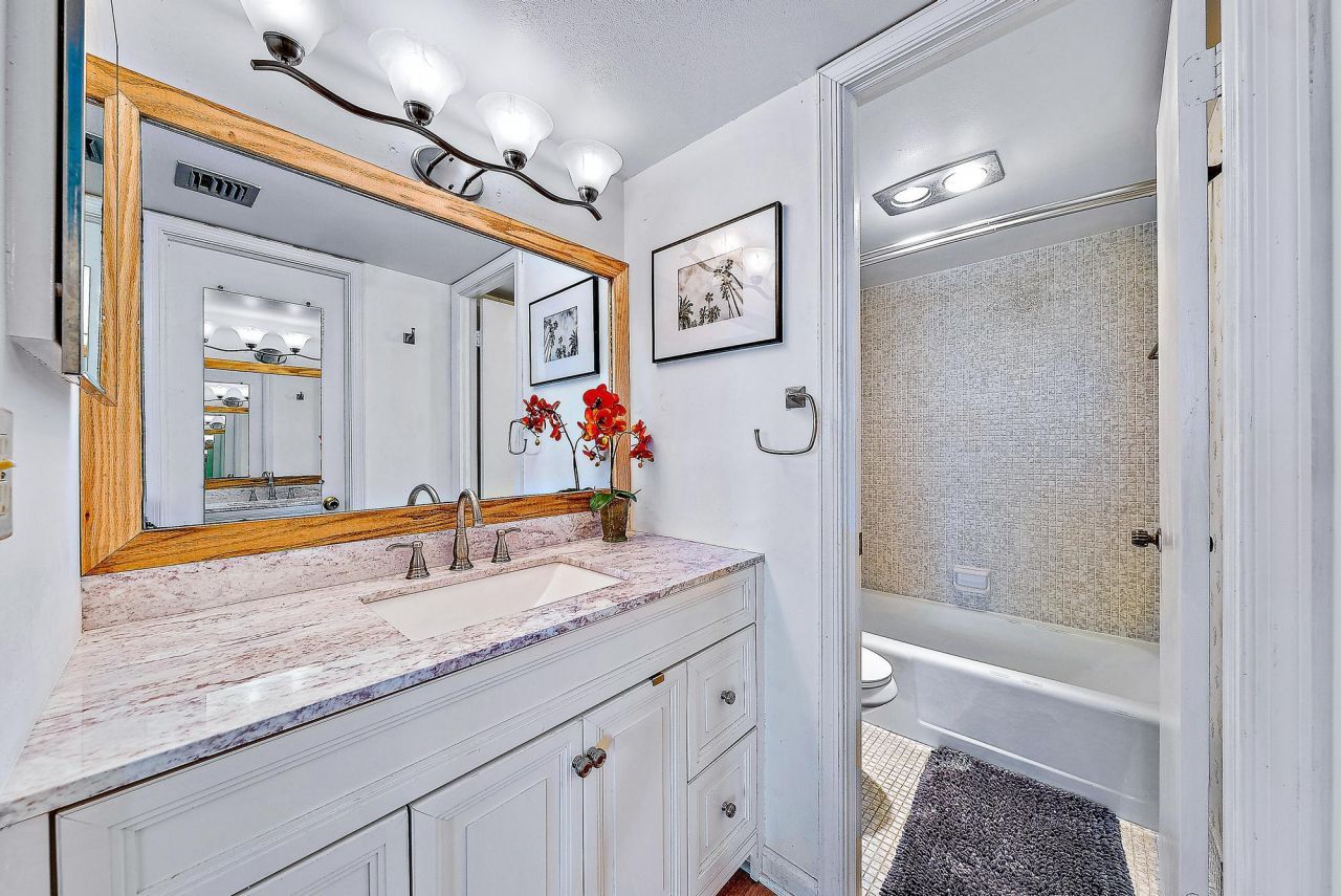 1051 Sugar Sands Boulevard, Unit 352, Riviera Beach, FL 33404 Photo