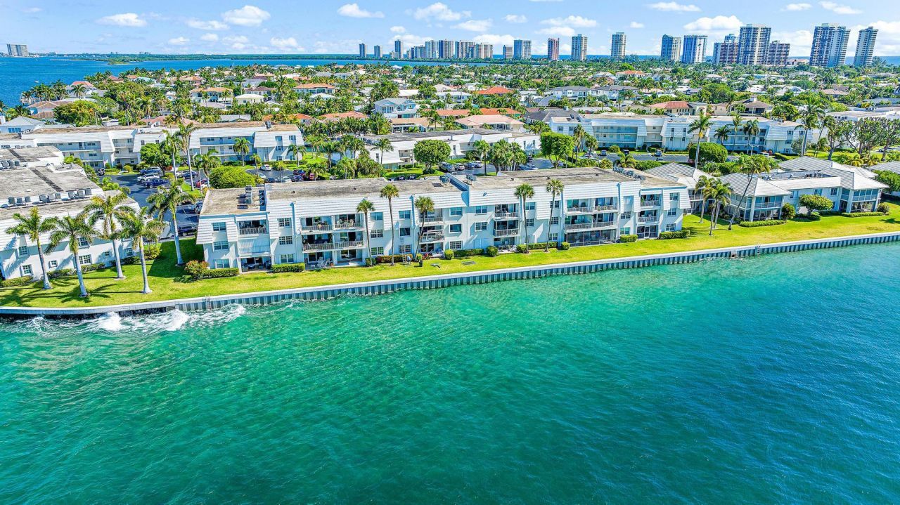 1051 Sugar Sands Boulevard, Unit 352, Riviera Beach, FL 33404 Photo