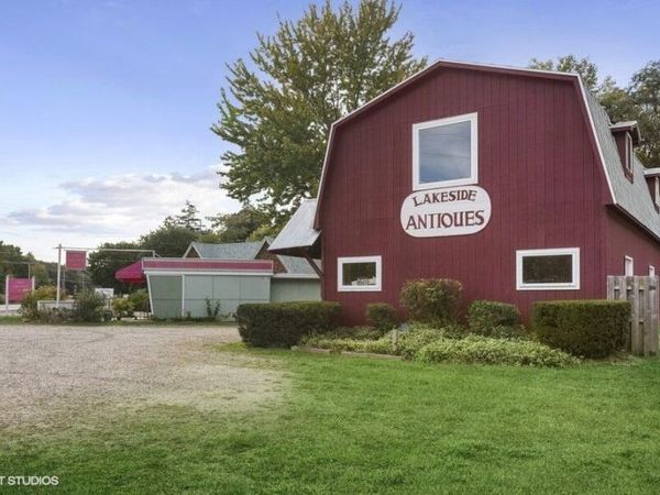 14866 Red Arrow Highway, Lakeside, MI 49116