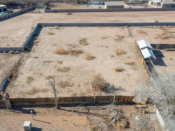 1037 Ortega Road NW, Albuquerque, NM 87114