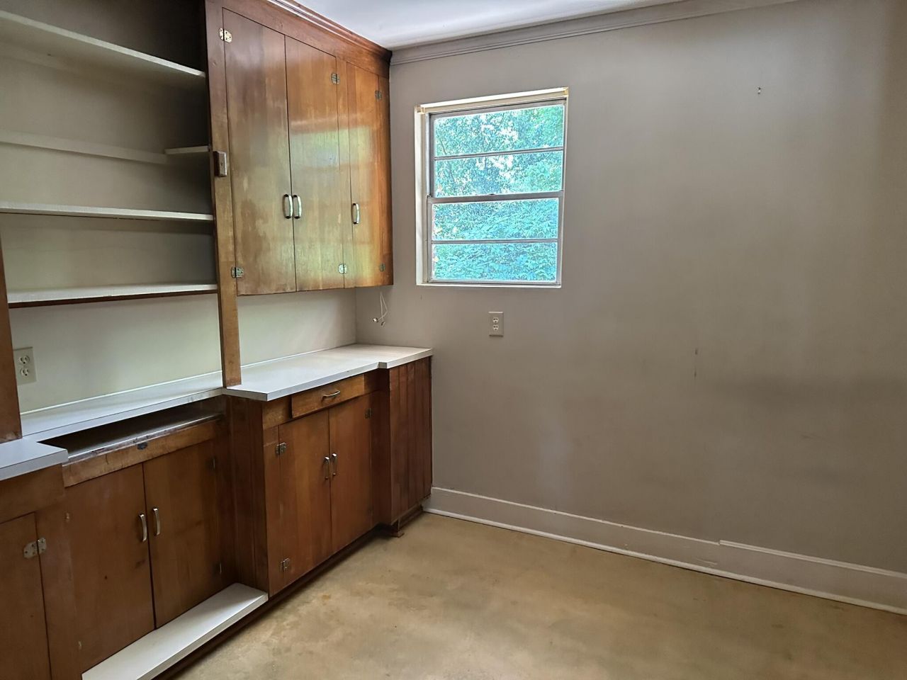 1615 Middleton Street Photo 7