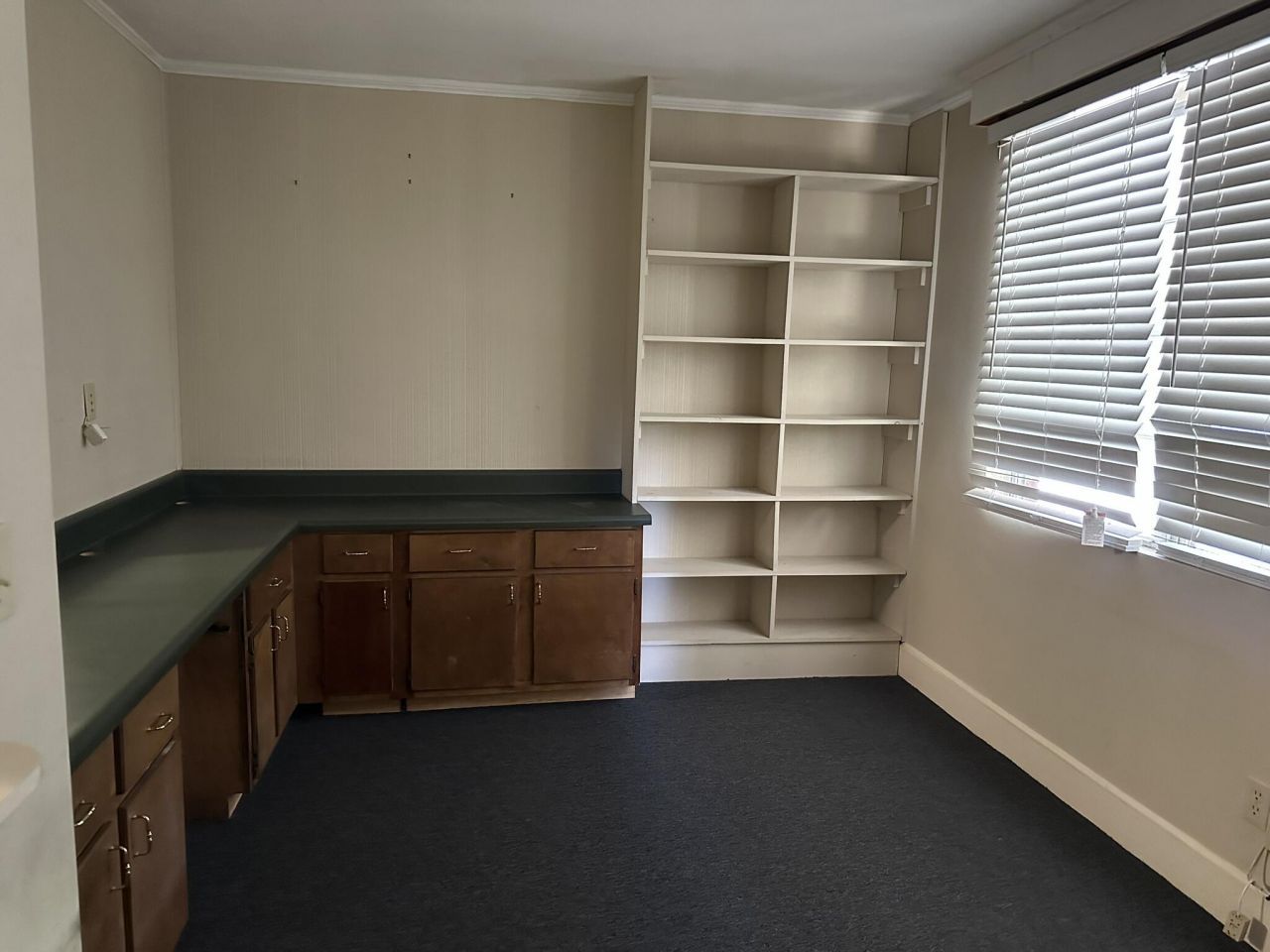 1615 Middleton Street Photo 8