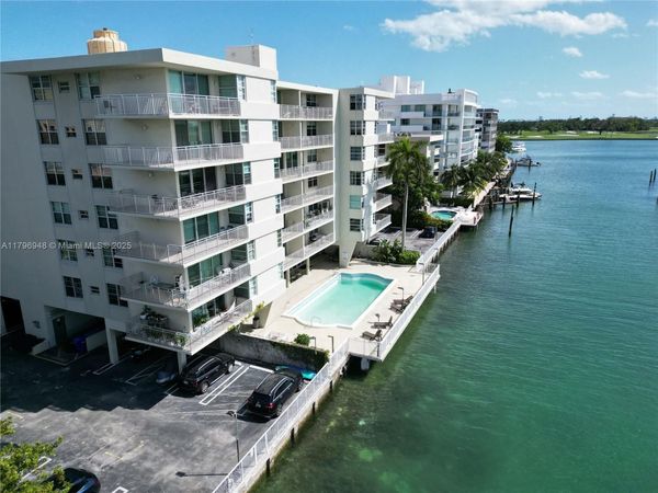 9500 W Bay Harbor Dr, Unit 6B, Bay Harbor Islands, FL 33154