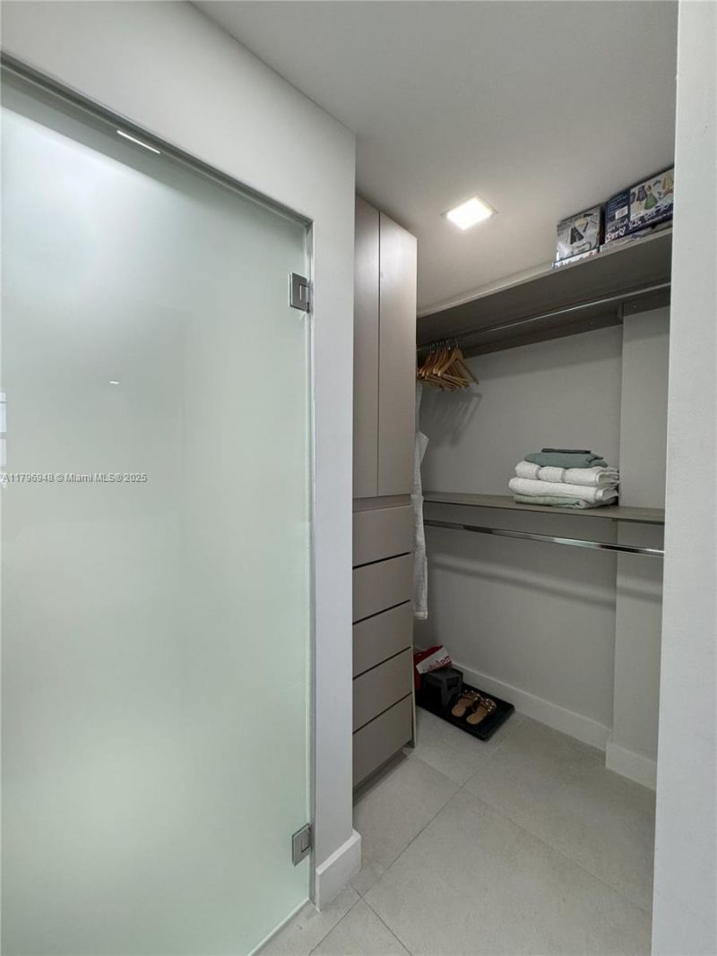 9500 W Bay Harbor Dr, Unit 6B, Bay Harbor Islands, FL 33154 Photo