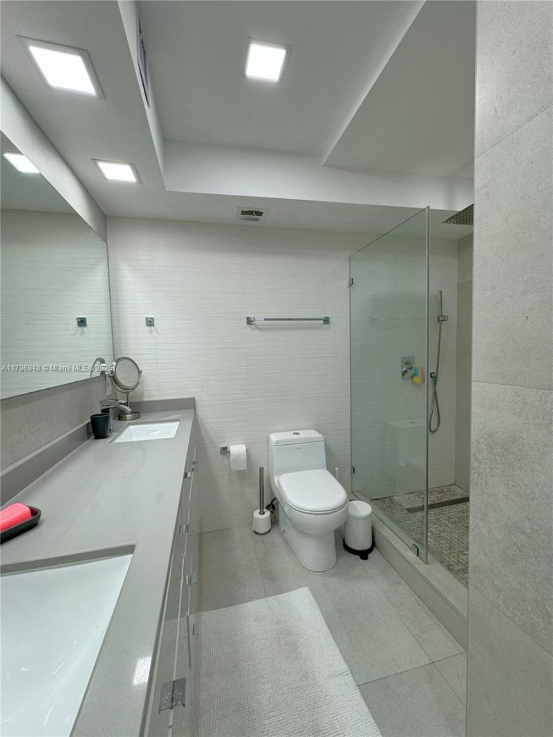 9500 W Bay Harbor Dr, Unit 6B, Bay Harbor Islands, FL 33154 Photo