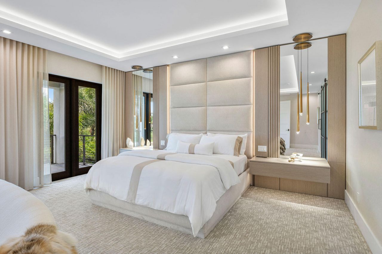 1576 Thatch Palm Drive, Boca Raton, FL 33432 Photo