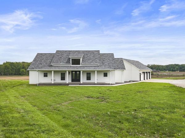 11499 W Nobles Chapel Road, Elberfeld, IN 47613