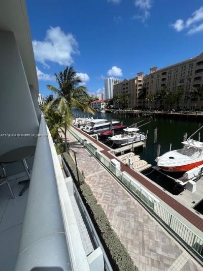 2950 NE 188, Unit 216, Aventura, FL 33180 Photo