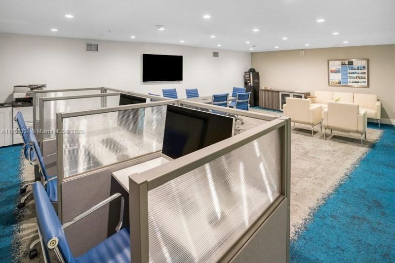 2950 NE 188, Unit 216, Aventura, FL 33180 Photo