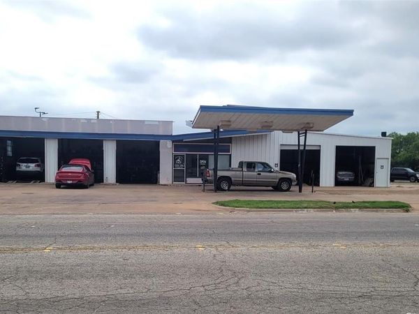 2466 Buffalo Gap Road, Abilene, TX 79605