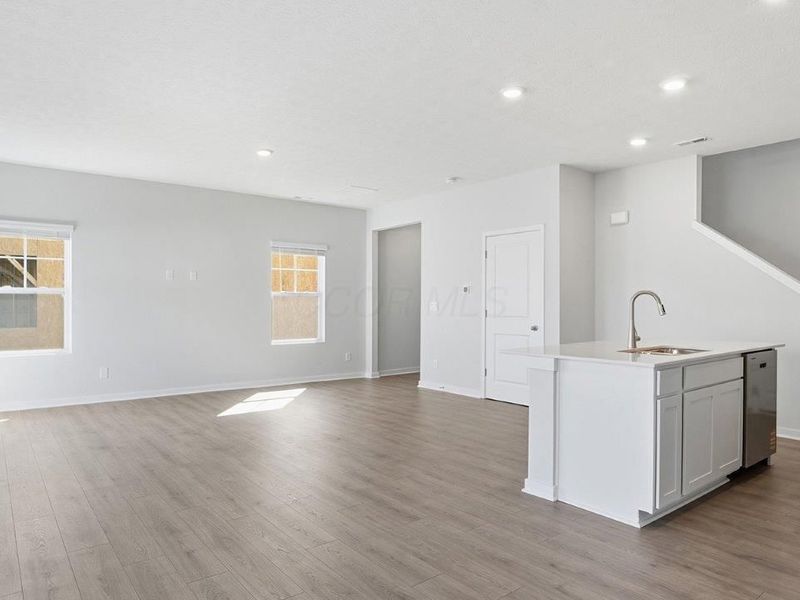 6350 Ripken Street, Columbus, OH 43228 Photo 13