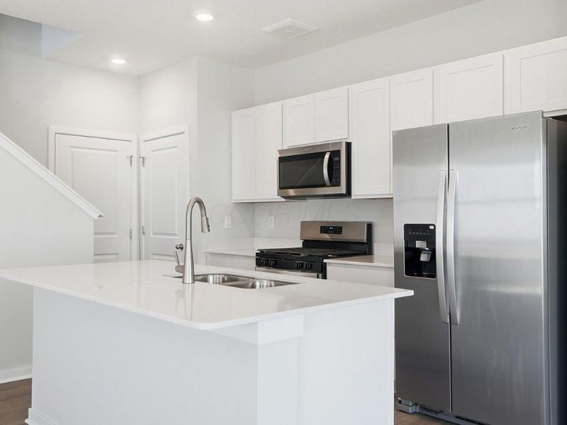 6350 Ripken Street, Columbus, OH 43228 Photo 14