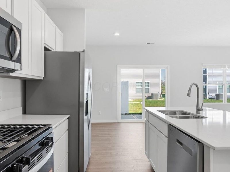 6350 Ripken Street, Columbus, OH 43228 Photo 16